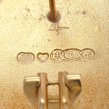 Örhängen "Sollejon", 18K guld. Kalevala Koru, Helsingfors 1998.