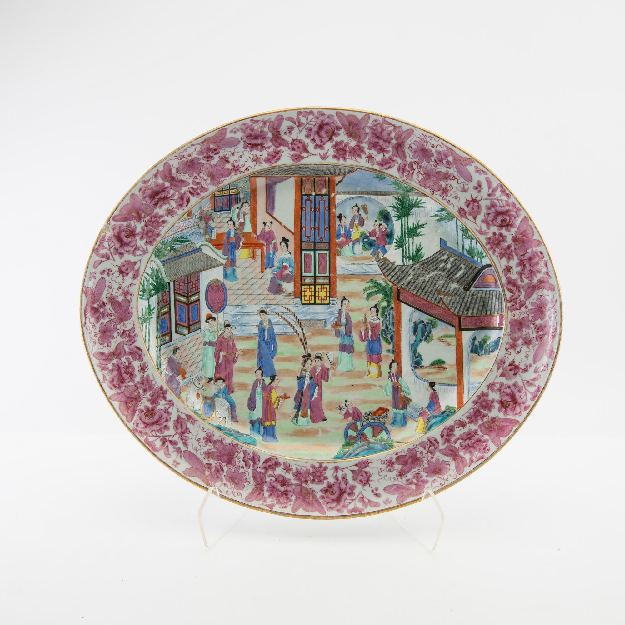 Serving dish China 18th century porcelain.