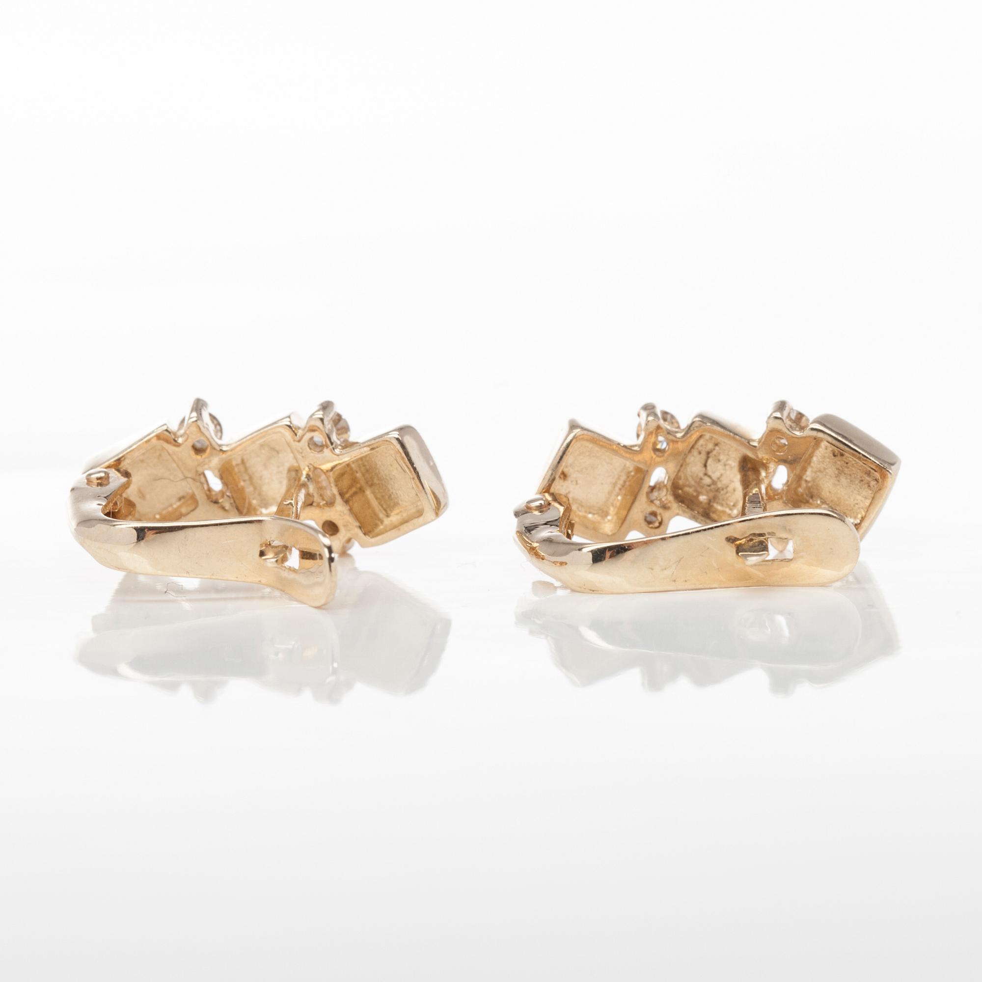 ÖRHÄNGEN, 14K guld, diamanter tot. 0,16 ct. Vikt 1,7 g.