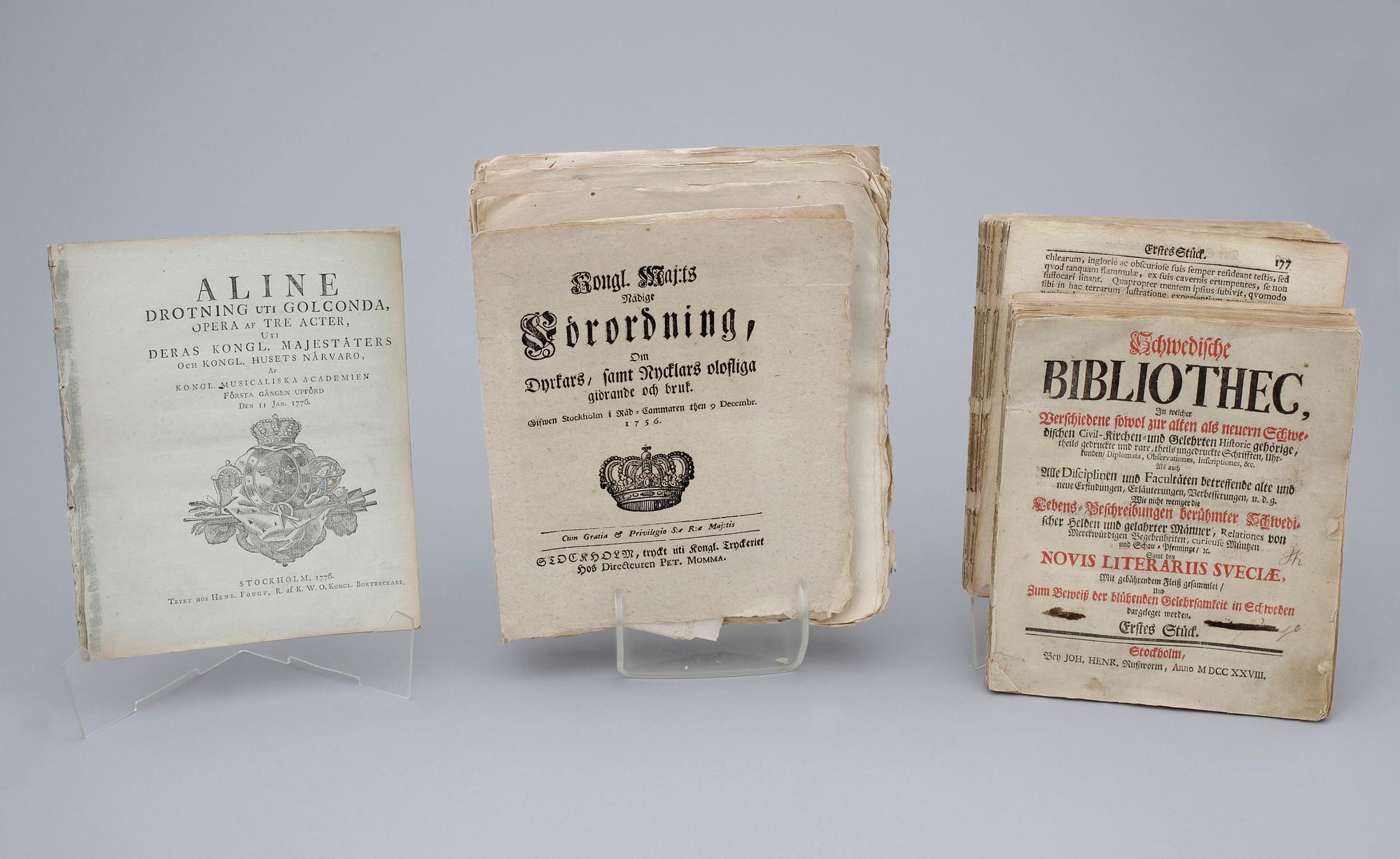 KUNGÖRELSER OCH SMÅSKRIFTER ca 25 st SAMT BOK, Sverige 1700-tal till tidigt 1800-tal.