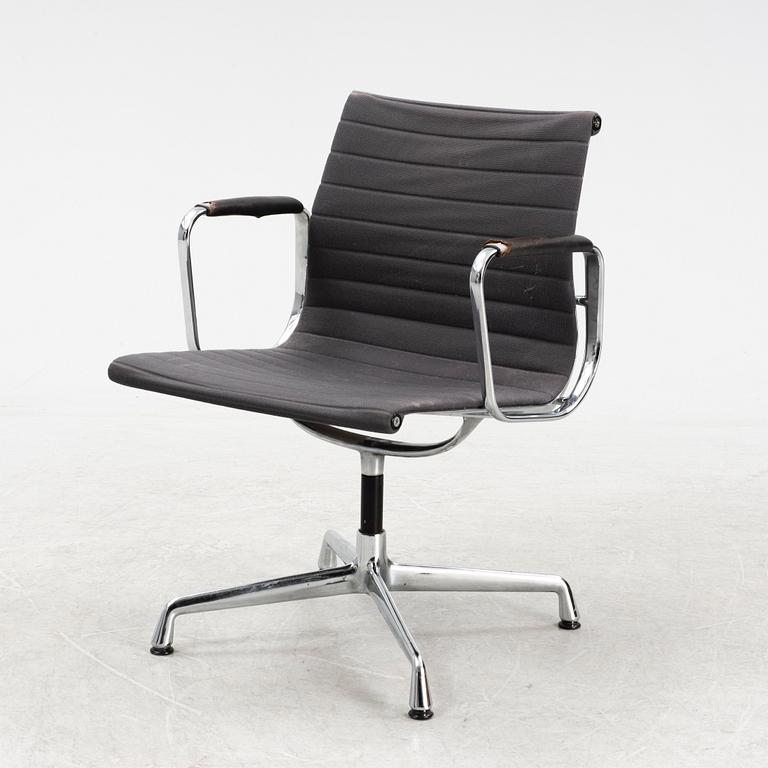 Charles & Ray Eames, EA 108 office chair, Vitra.