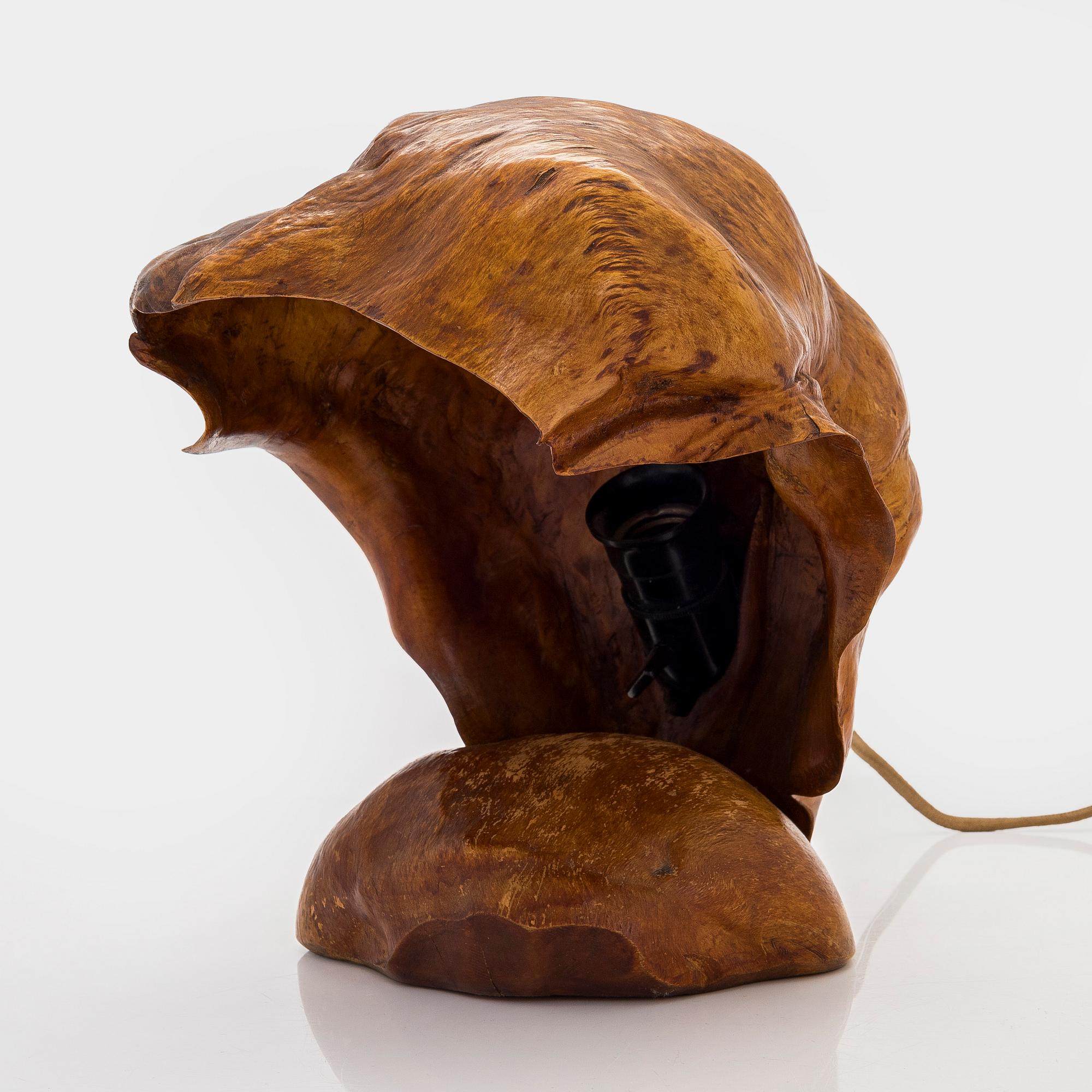 A mid-20th century table lamp.