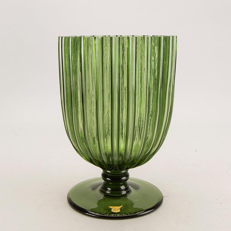 A set of 12 Arthur Percy plates, bowls and vases mostly Reffla Gullaskruf mid 1900s.