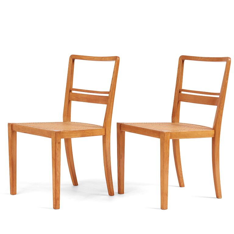 Erik Chambert, a pair of Swedish Modern chairs, "Paris 1937", Chamberts Möbelfabrik, Norrköping 1930s.