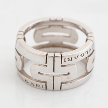 Bulgari,  18K white gold "Parentesi" ring.