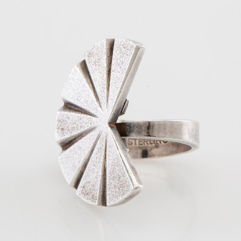 Elon Arenhill, Ring silver, Malmö 1975.