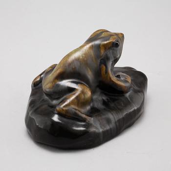 OIDENTIFIERAD KONSTNÄR, skulptur, keramik, signerad E.H, möjligen Ester Henning, 1900-talets första hälft.