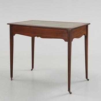 DAMSKRIVBORD, 1800-talets slut. Mahogny.