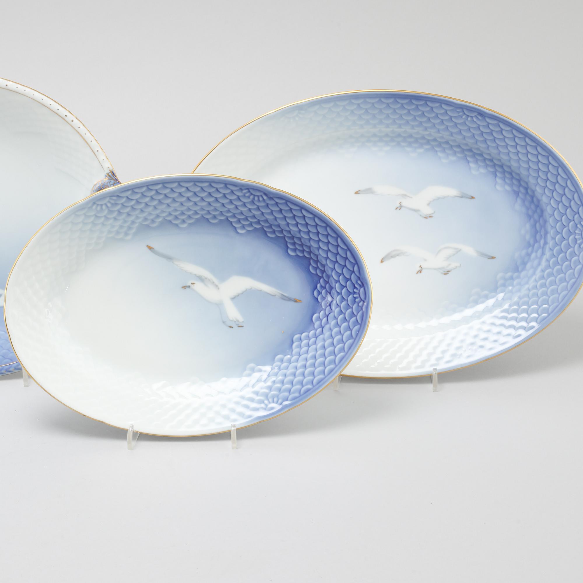 A porcelian set table ware of 57 pcs, Bing & Gröndahl, from the latter half of the 20th century.