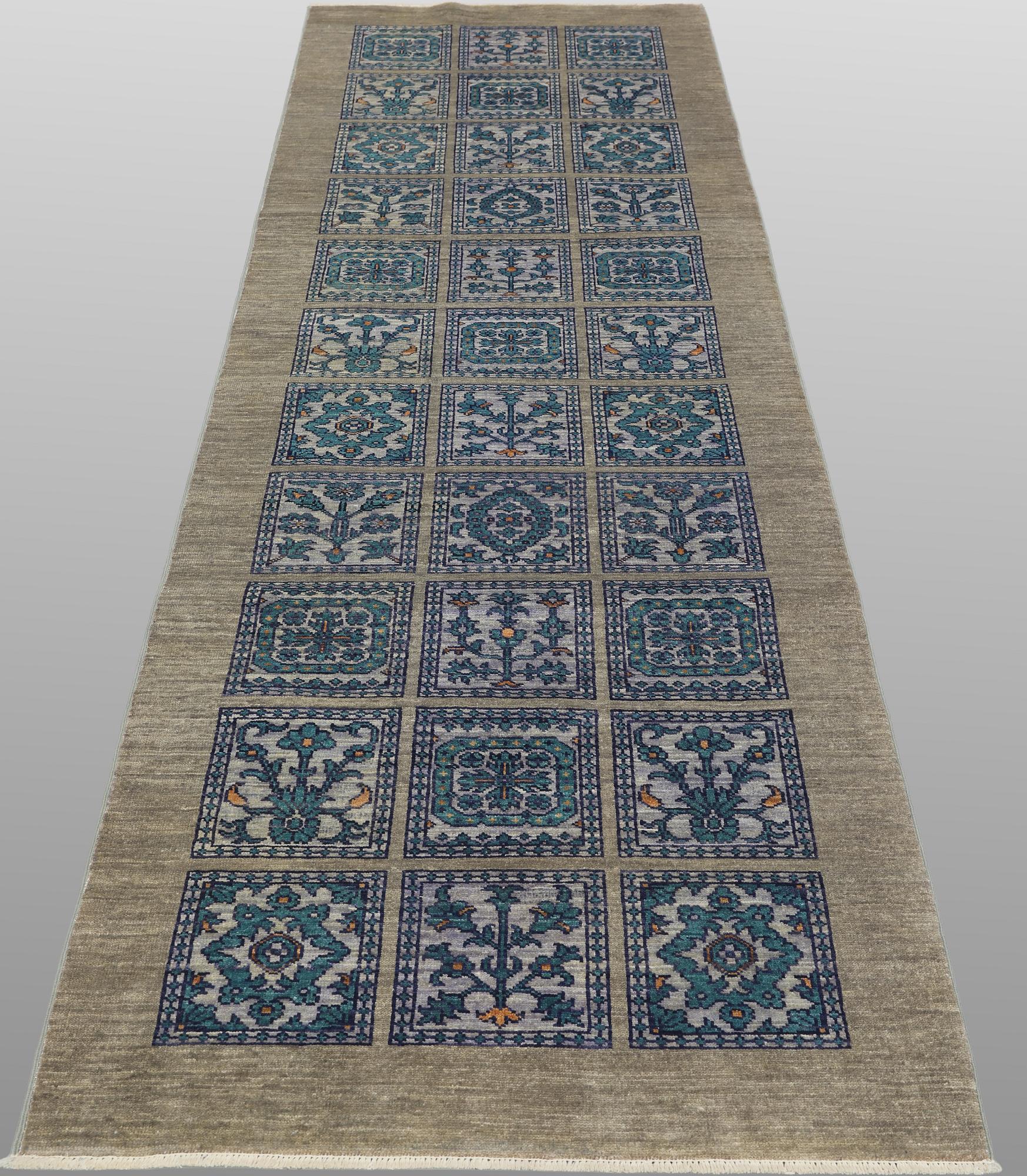 A Zigler runner carpet, 237 x 77 cm.