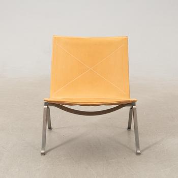 Poul Kjaerholm, fåtölj, "PK22" för Fritz Hansen Danmark 2017.