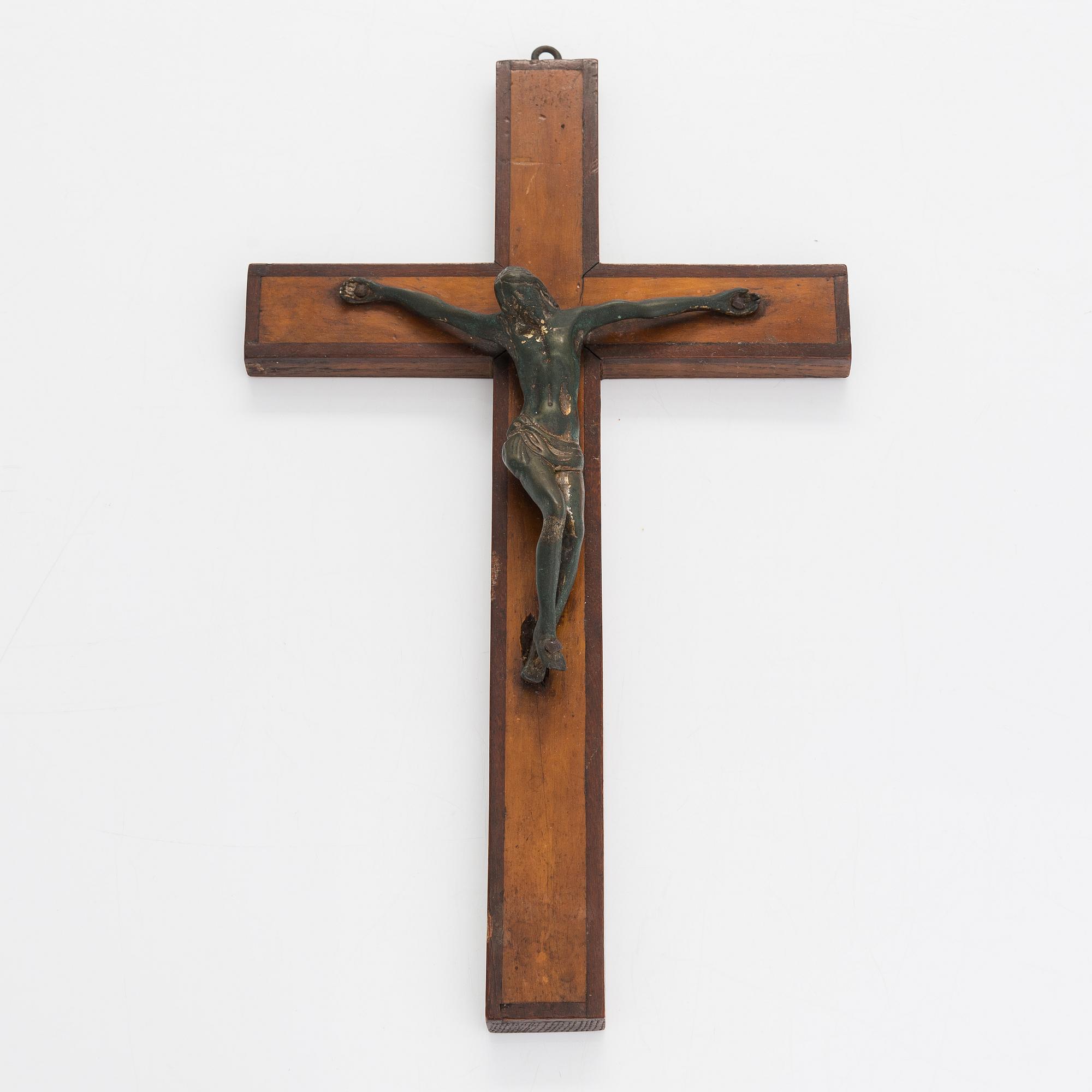 Krucifix, brons med rester av förgyllning, 1800-tal.