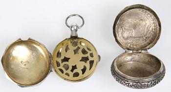DOSOR, 3 st, silver, 1800/1900-tal. 54 g.