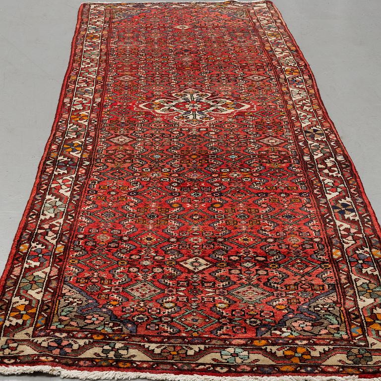 MATTO, a Hamadan, ca 299-307,5 x 109 cm.
