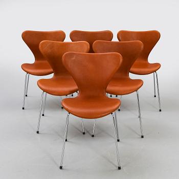 Arne Jacobsen,, chairs, 6 pcs, "Sjuan", Fritz Hansen, Denmark later part of the 20th century.