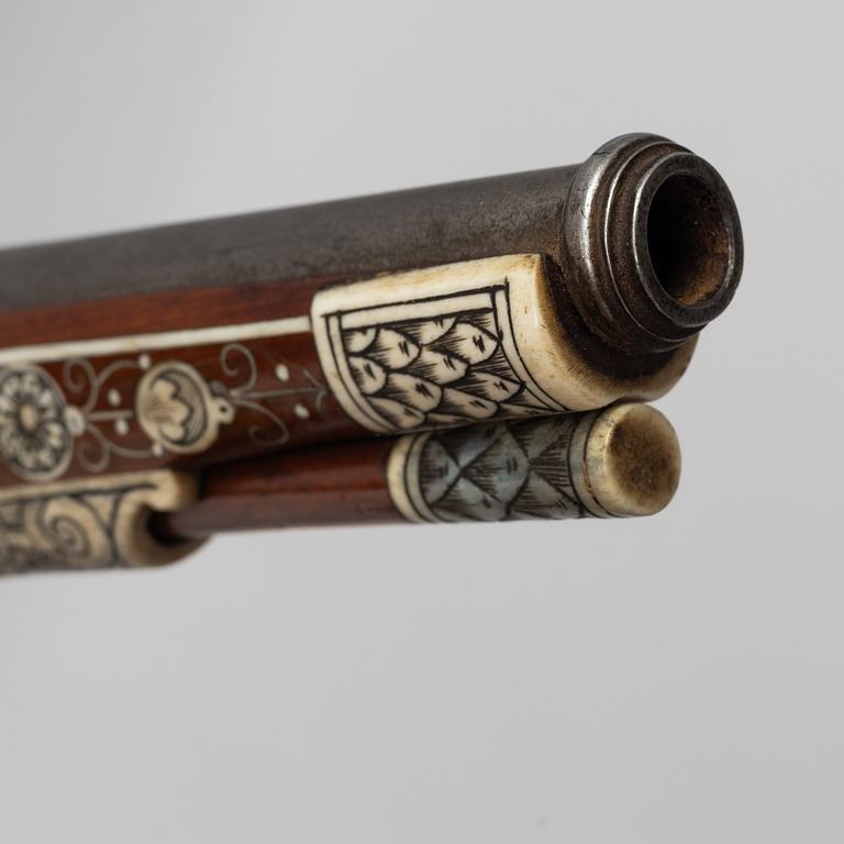 Wheel lock pistol, early 17th century, Saxony.