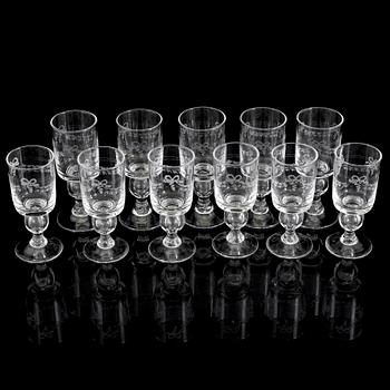 VINGLAS, 11 st, "Antik", Reijmyre Glasbruk.