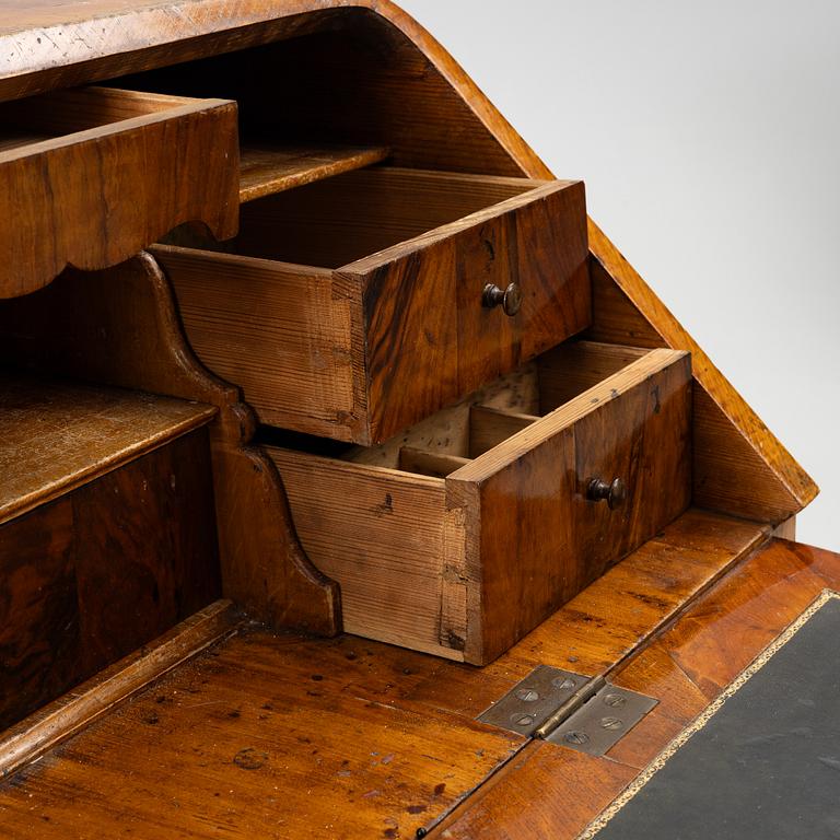 Sekretär, rokoko, 1700-talets mitt.