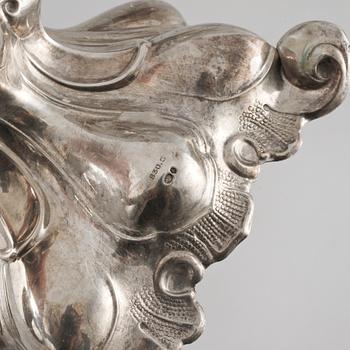 KANDELABRAR, ett par, silver, barockstil, svenska importstämplar, 1900-tal.