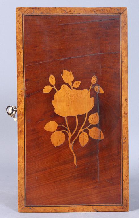 TEDOSOR, 2 st samt SCHATULL, 1800/1900-tal.