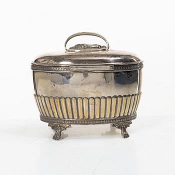 C.G. Hallberg, A Swedish silver sugar casket, Gustavian style, Stockholm 1915.