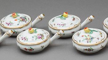 PORTIONSKAROTTER med lock, 8 st, Nymphenburg, 1900-tal, porslin.