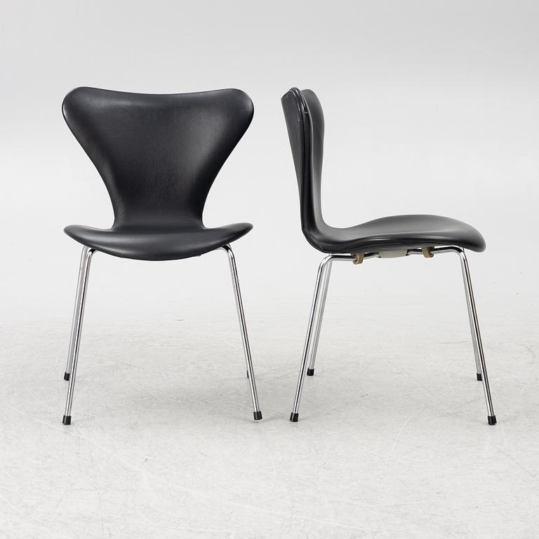 Arne Jacobsen, stolar, 6 stycken "Sjuan" Fritz Hansen, 2000-tal.