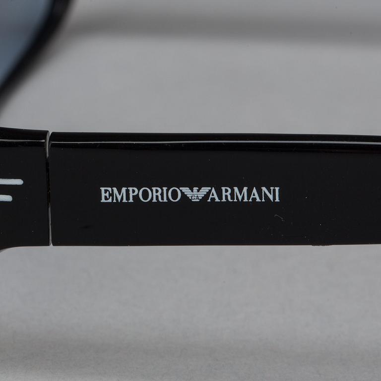 SOLGLASÖGON, Emporio Armani.