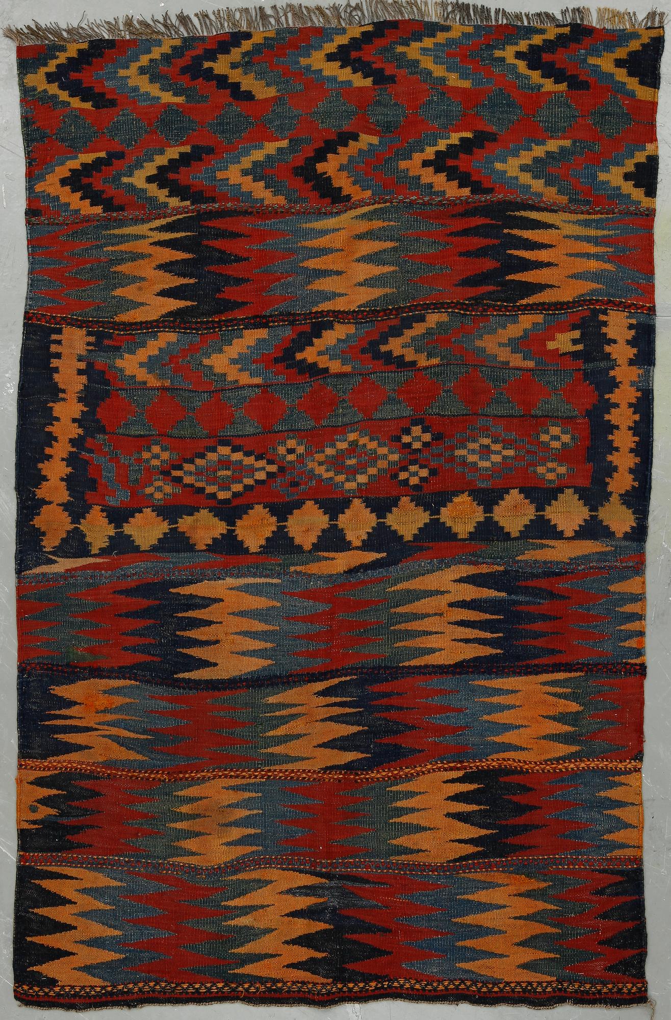 KELIM, sannolikt Vermain, ca 205x135 cm.