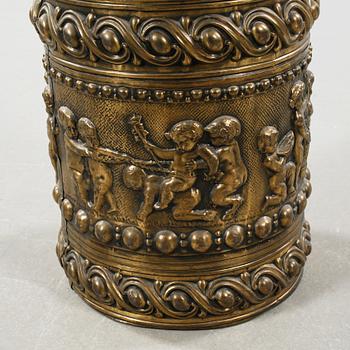 An umbrella stand, 20th century.