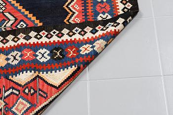 A kelim rug, 342 x 150 cm.