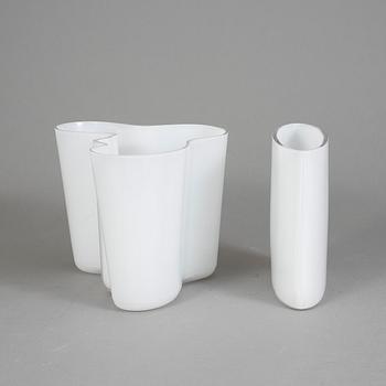 VASER, 2 st. Alvar Aalto och Tapio Wirkkala, Iittala, Finland, 1900-talets slut.