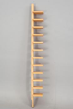 HYLLA, "Pilaster", John Kandell, Källemo, sent 1900-tal.