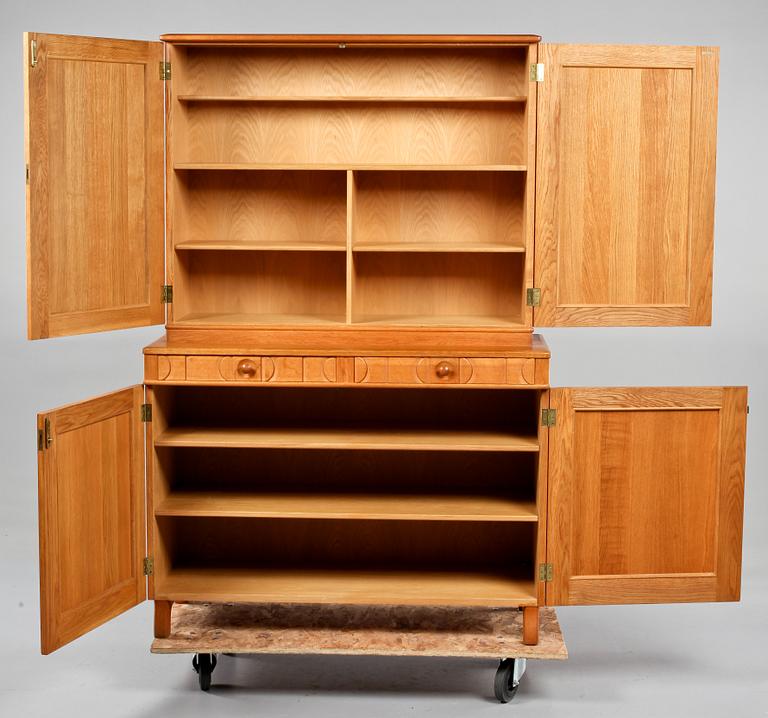 SKÅP, "Calmare Nyckel", Carl Malmsten, 1900-talets andra hälft.