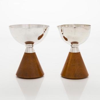 Anna-Greta Eker, sockerskål och gräddsnäcka, silver och mahogny, Auran Kultaseppä, Åbo 1962.