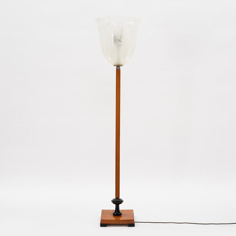 Birger Ekman, An elm and glass floor light, Glössner, first half of the 20th century.