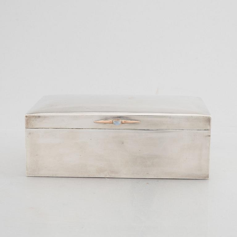 A Silver Jewellery Box by David Andersen & Co AB, Stockholm 1919.