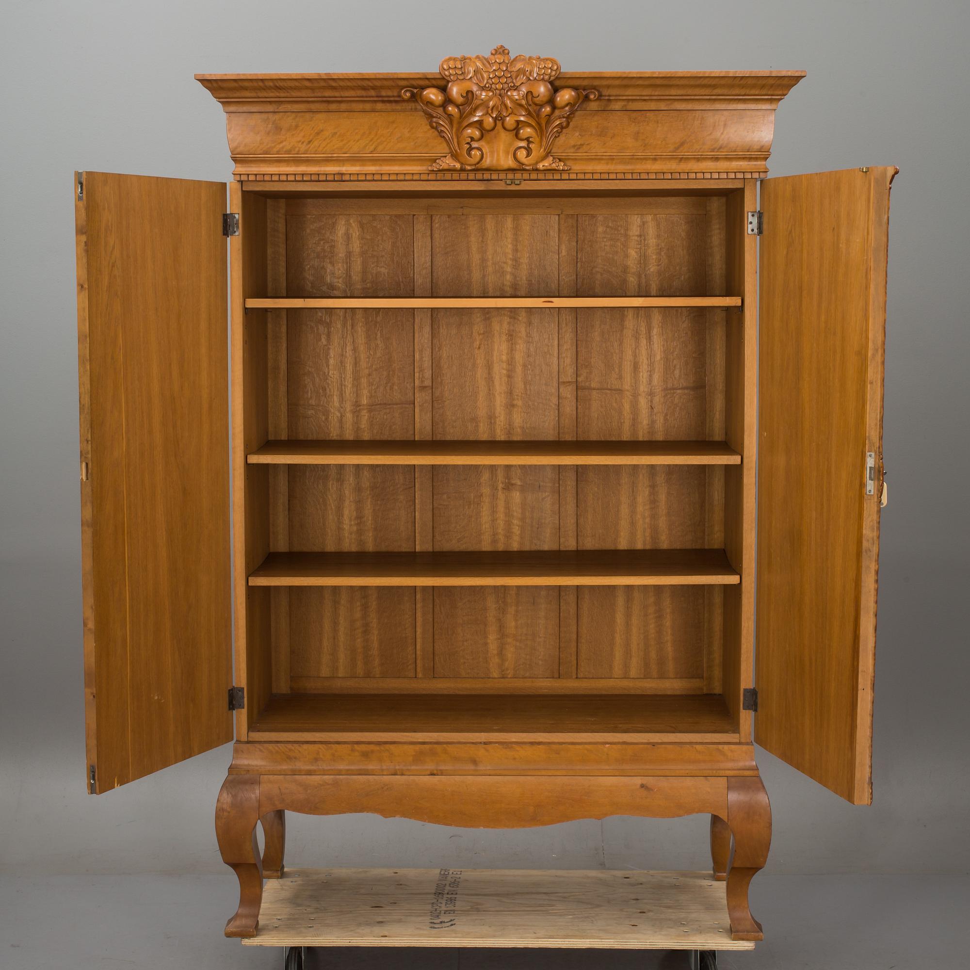 MATSALSMÖBLEMANG, 11 delar, Senbarock-stil, 1920/30-tal.