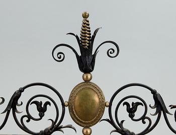 ELDSKÄRM, mässing och smidesjärn, 1800-talets slut.
