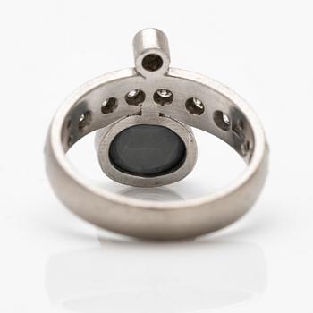 Evert Lindberg, 18K white gold ring with diamonds and opal triplet, Älvängen 2000.
