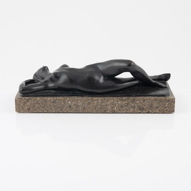 Jenny von Bary-Doussin, sculpture. Signed J.Doussin. Bronze, length (including stone base) 35 cm.