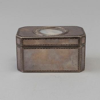 A silver box by Pehr Zethleius (Stockholm 1766-1810), 1775.