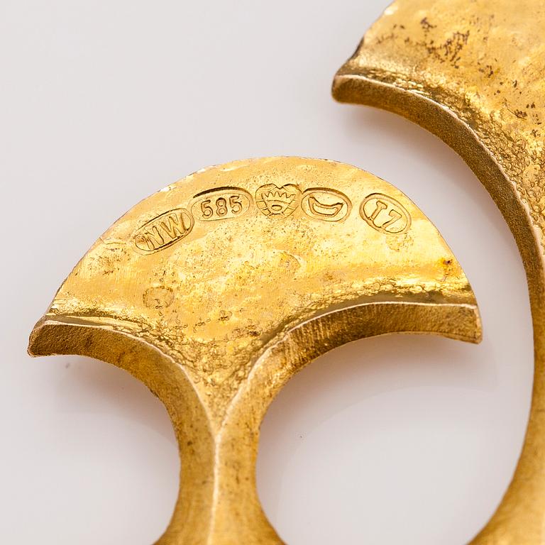 TAPIO WIRKKALA, A 14K gold necklace "Viking pendant". Westerback, Helsinki 1972.