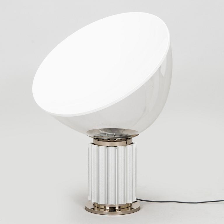 Achille Castiglioni, & Pier Giacomo, bordslampa "Taccia LED" för Flos, Italien.