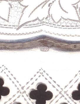BRÖDKORG, silver, märkt Schott 13, Frankfurt, 1900-talets första hälft. Vikt ca 358 gram.