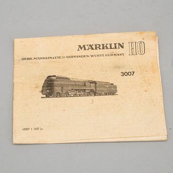A Märklin streamlined locomotive SK800 3007 H0.