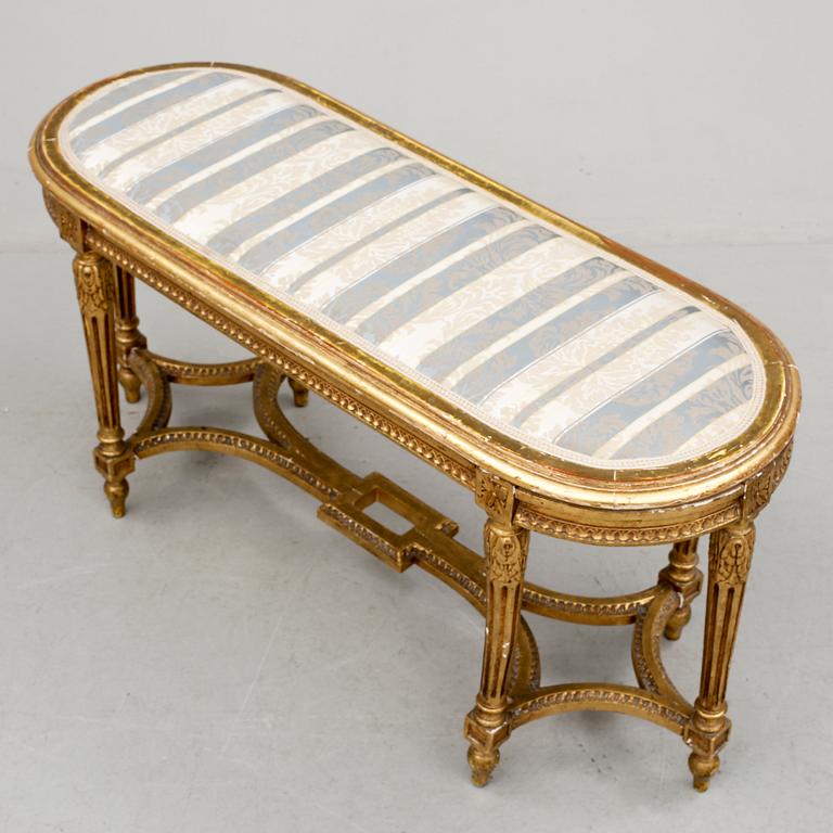 BANKETT, Louis XVI-stil, 1900-talets första hälft.