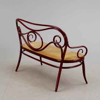 SOFFA, Thonet-typ. 1900-talets början.