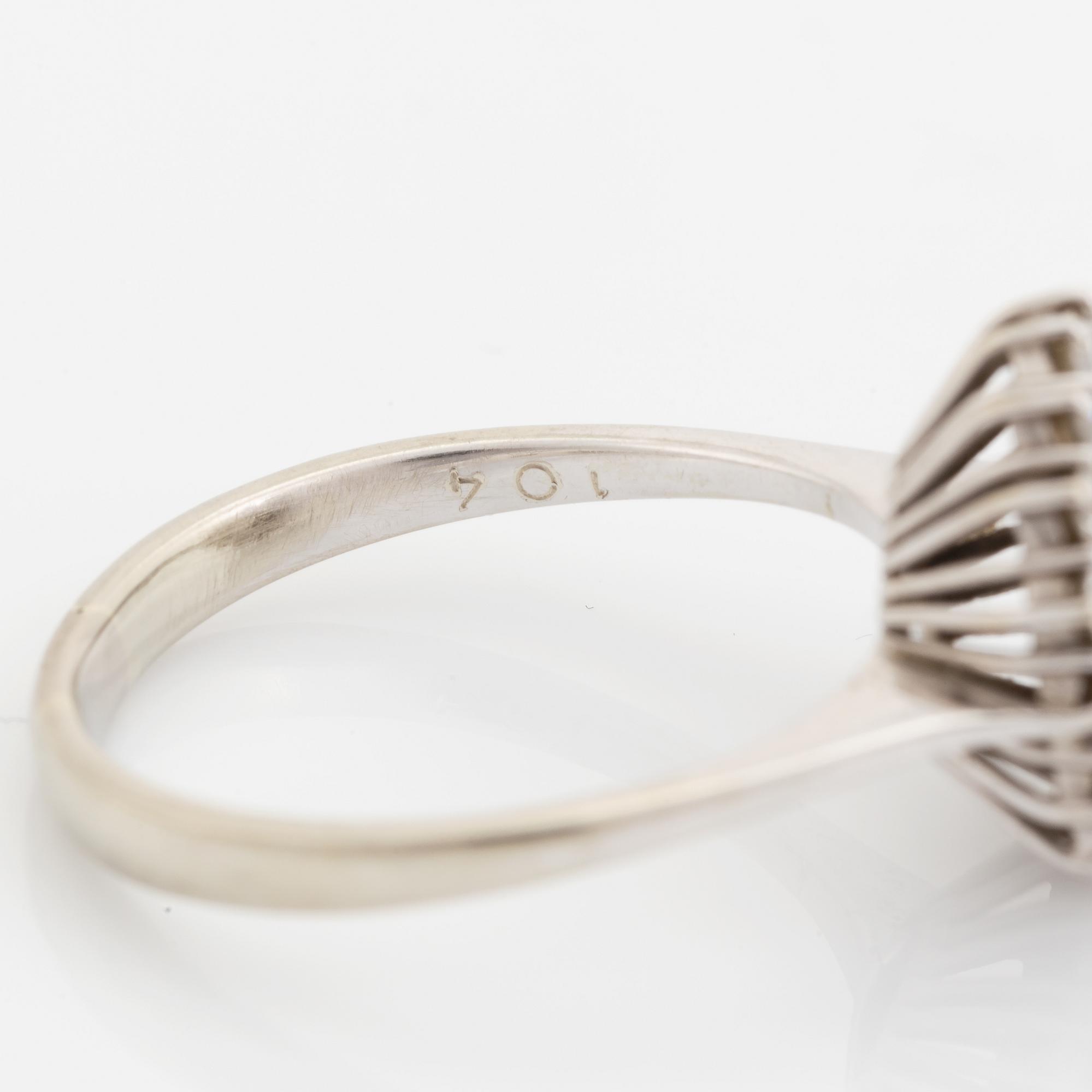 Brilliant cut diamond ring.