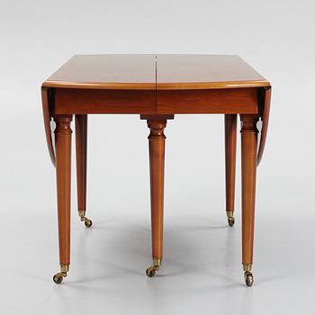 Dining table, Directoire style, "Gala", AB H Westerberg, second half of the 20th century.